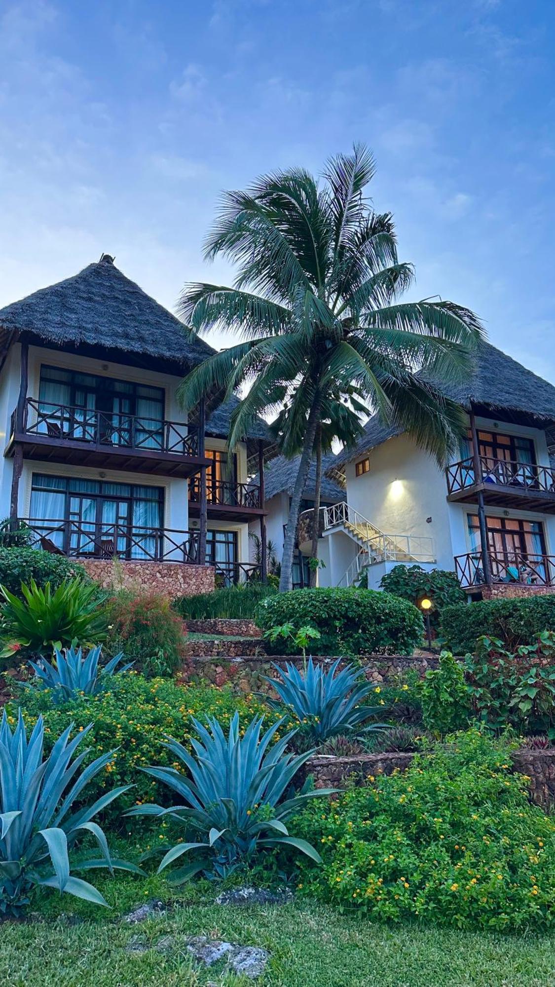 Sultan Sands Island Resort & Spa Kiwengwa  Exterior photo